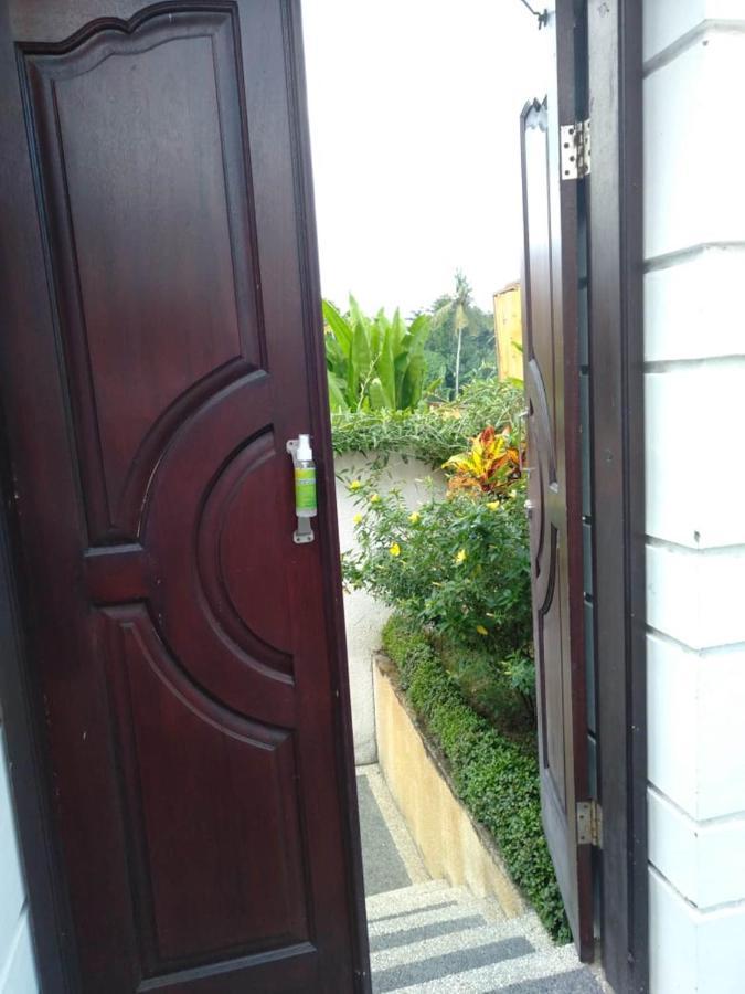 Pererenan Nengah Guest House Canggu Exterior photo