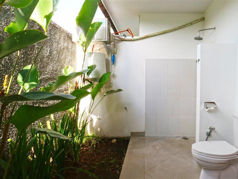 Pererenan Nengah Guest House Canggu Exterior photo