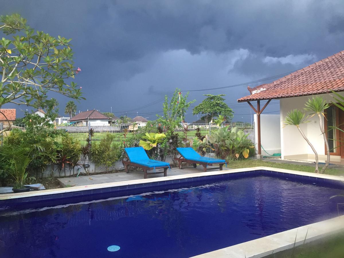 Pererenan Nengah Guest House Canggu Exterior photo