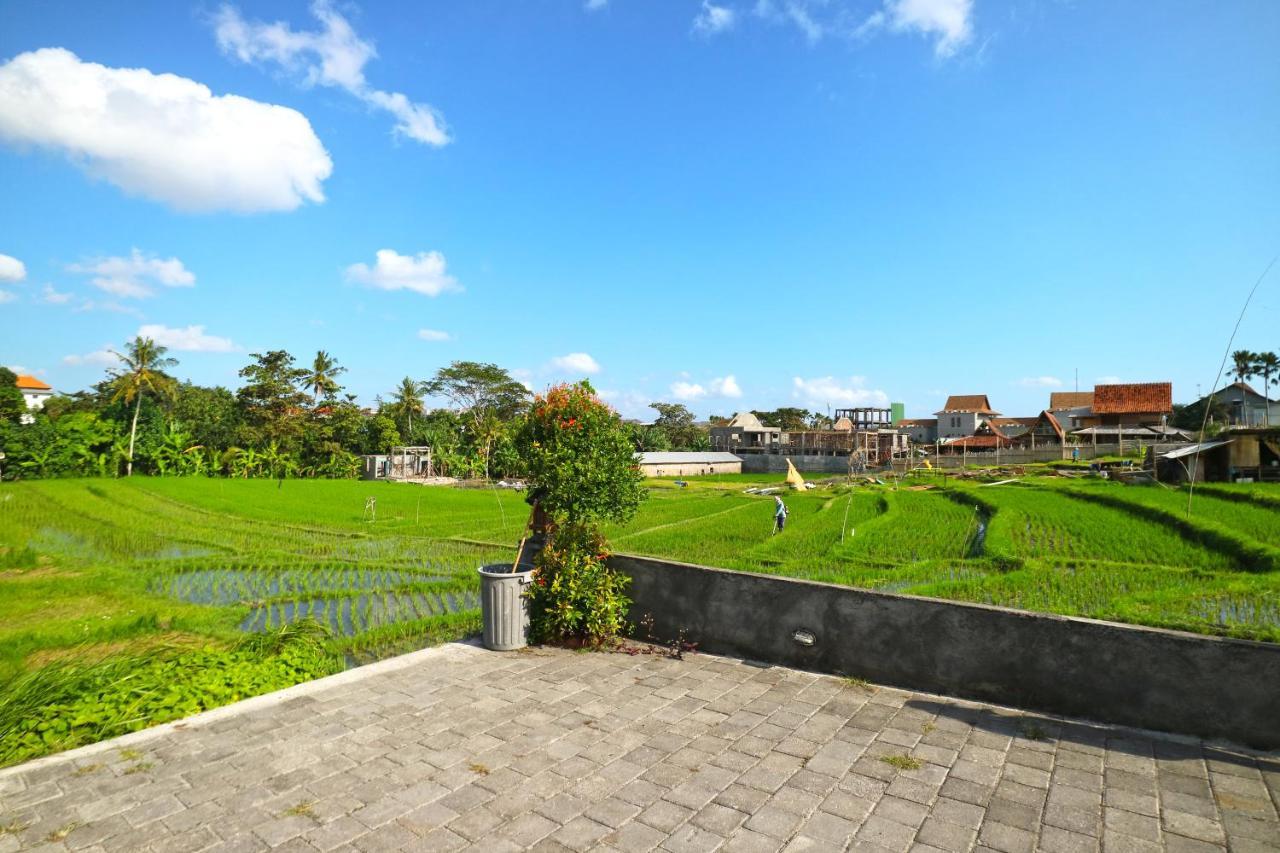 Pererenan Nengah Guest House Canggu Exterior photo